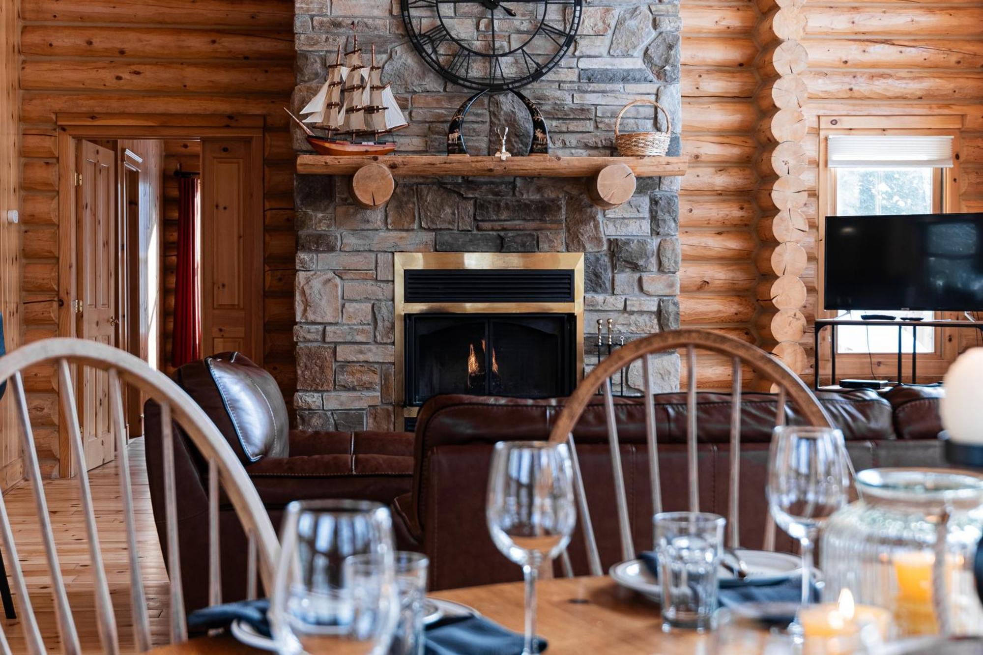 Fiddler Lake Resort Chalet 76 Deer Mille-Isles Buitenkant foto